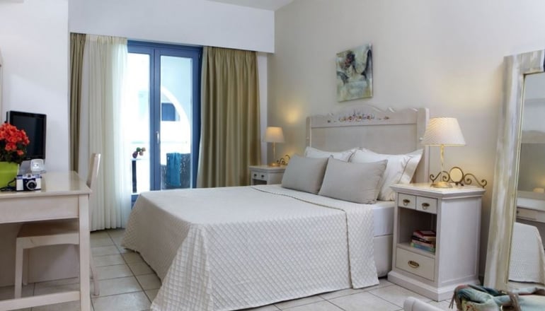 Mitos Suites Luxury Hotel - Άγιος Προκόπιος, Νάξος