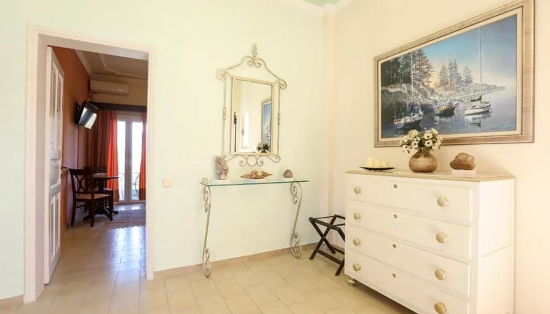 Molfetta Beach Hotel - Γουβιά, Κέρκυρα