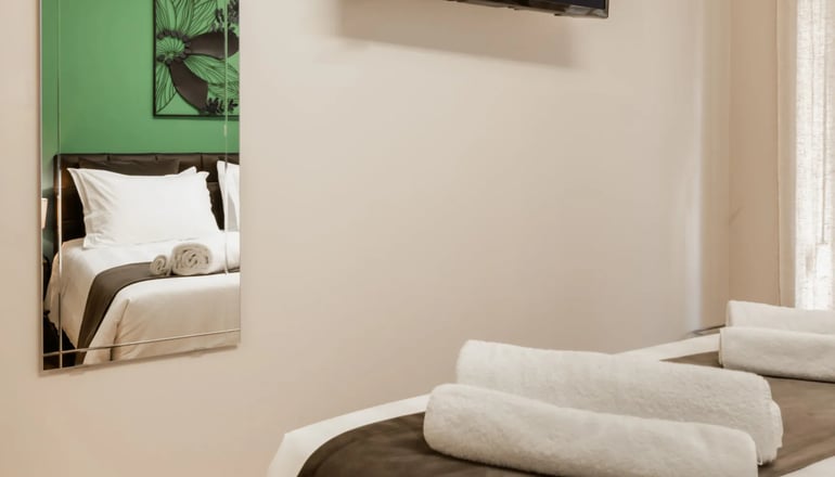 Monastiraki Urban Apartment by Bill & John Apartments Athens