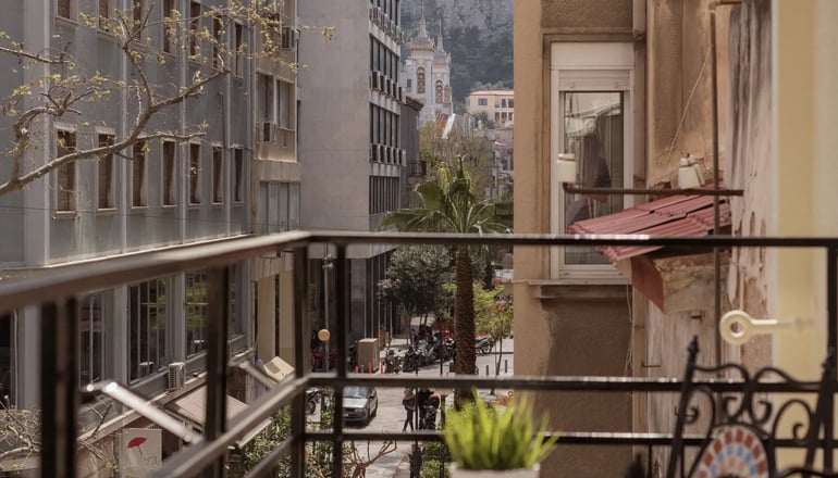 Monastiraki Urban Apartment by Bill & John Apartments Athens