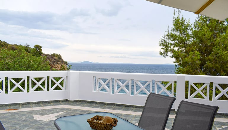 Muses SeaSide Villas