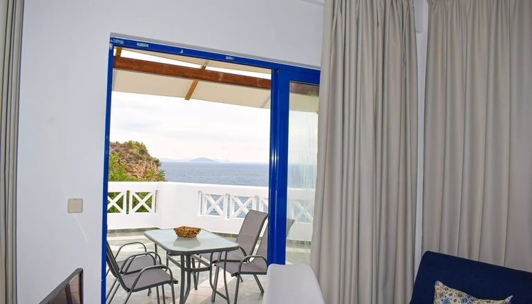 Muses SeaSide Villas