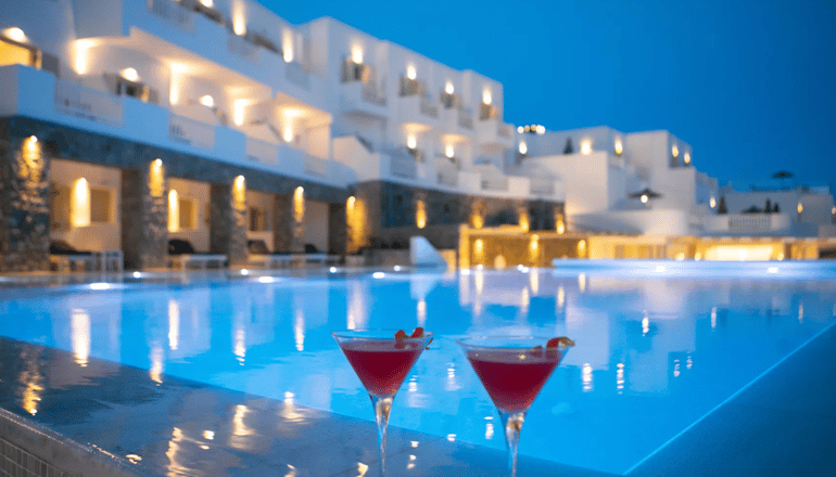 4* George Hotel-  Πλατύς Γιαλός, Μύκονος