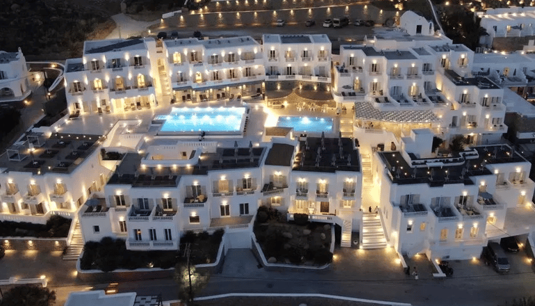 4* George Hotel-  Πλατύς Γιαλός, Μύκονος