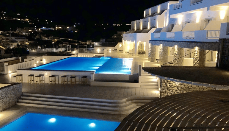 4* George Hotel-  Πλατύς Γιαλός, Μύκονος