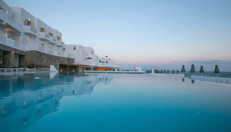 4* George Hotel-  Πλατύς Γιαλός, Μύκονος