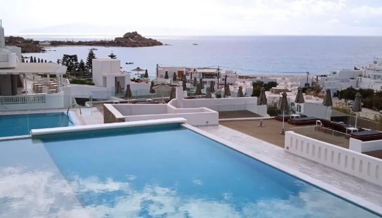 4* George Hotel-  Πλατύς Γιαλός, Μύκονος