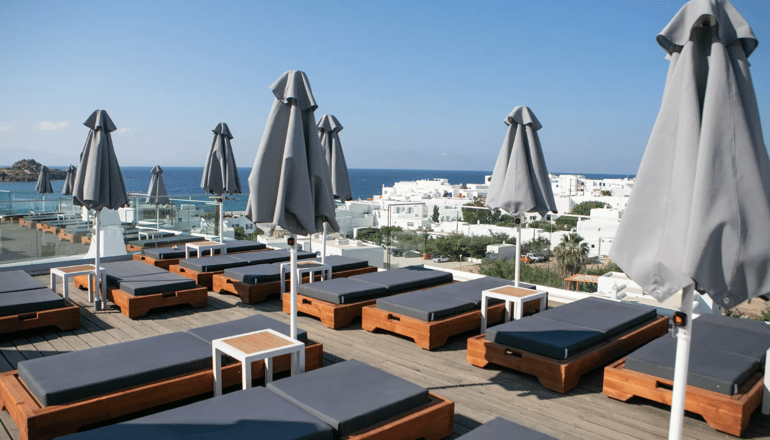 4* George Hotel-  Πλατύς Γιαλός, Μύκονος