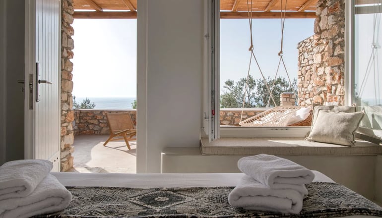 Mythic Exclusive Retreat Paros