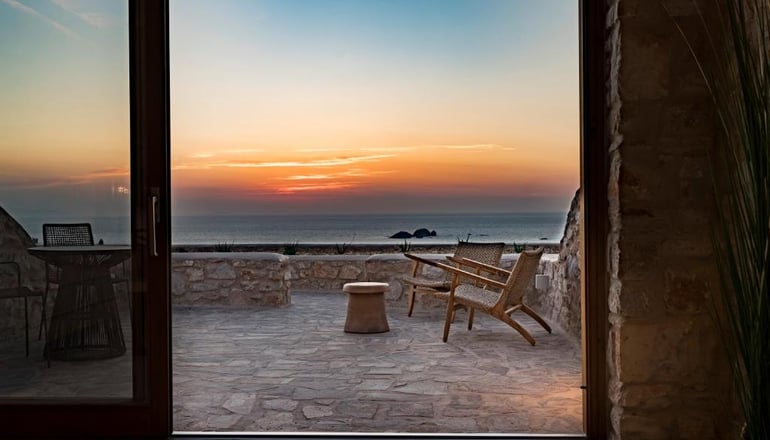 Mythic Exclusive Retreat Paros
