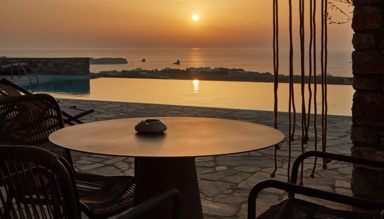 Mythic Exclusive Retreat Paros