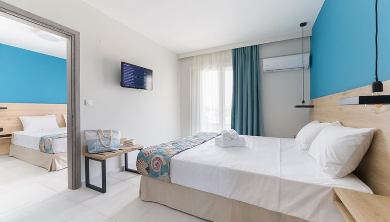 4* Mythic Summer Hotel