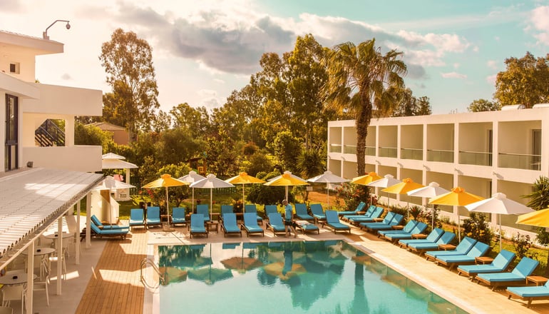 Nasos Hotel & Resort