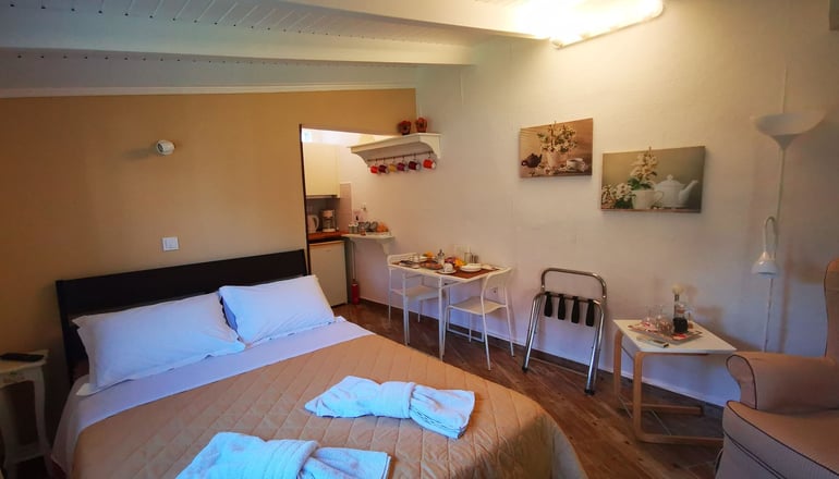 Natalie Apartments - Αρτέμιδα, Λούτσα