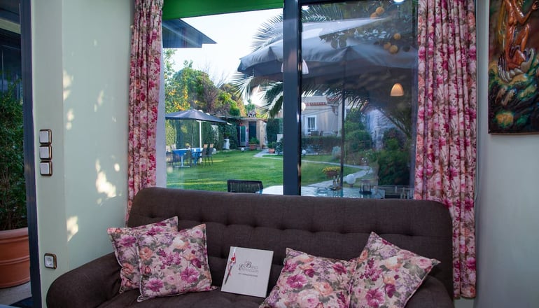 Natalie Apartments - Αρτέμιδα, Λούτσα