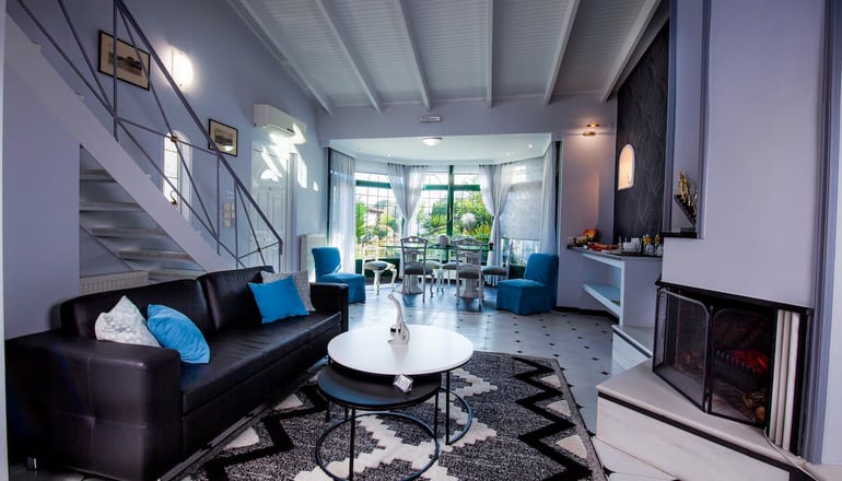 Natalie Apartments - Αρτέμιδα, Λούτσα