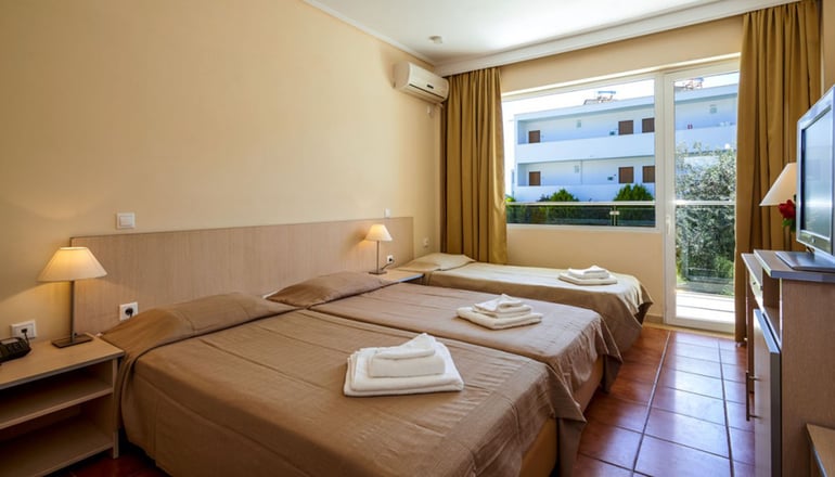 Nautica Bay Hotel