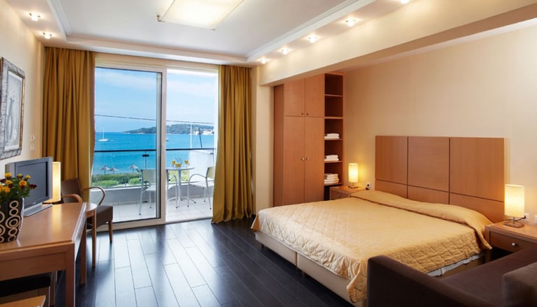 Nautica Bay Hotel