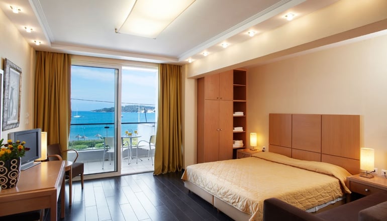 Nautica Bay Hotel