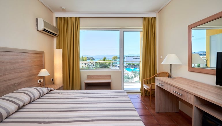 Nautica Bay Hotel