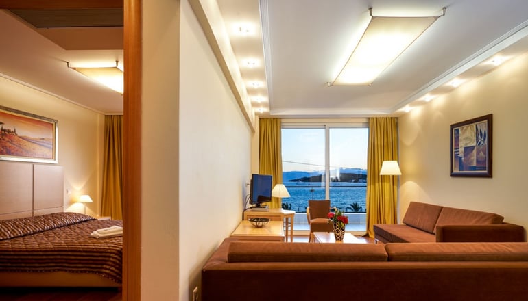 Nautica Bay Hotel