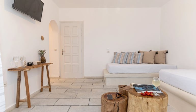 Naxian Serenity Suites - Αγία Άννα, Νάξος