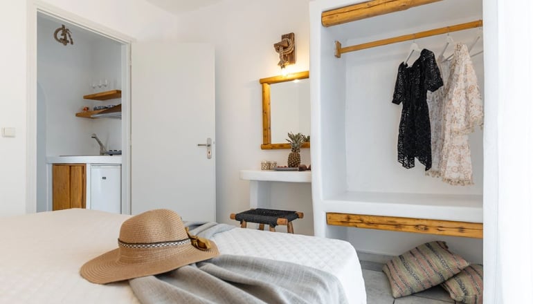 Naxian Serenity Suites - Αγία Άννα, Νάξος