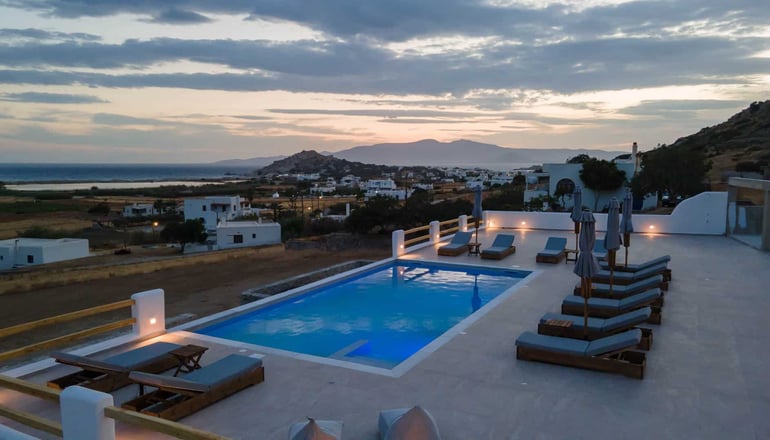 Naxos Earth Suites - Μικρή Βίγλα, Νάξος