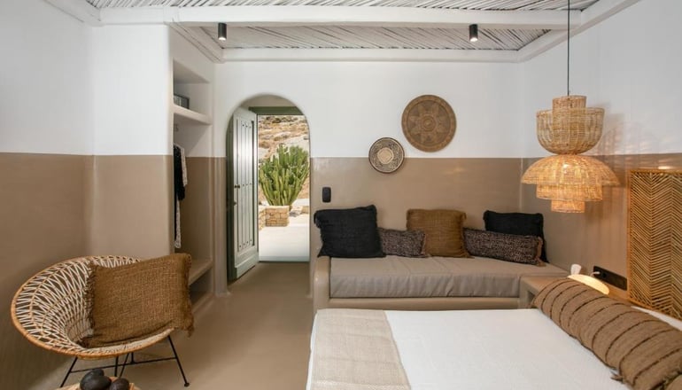 Naxos Euphoria Suites