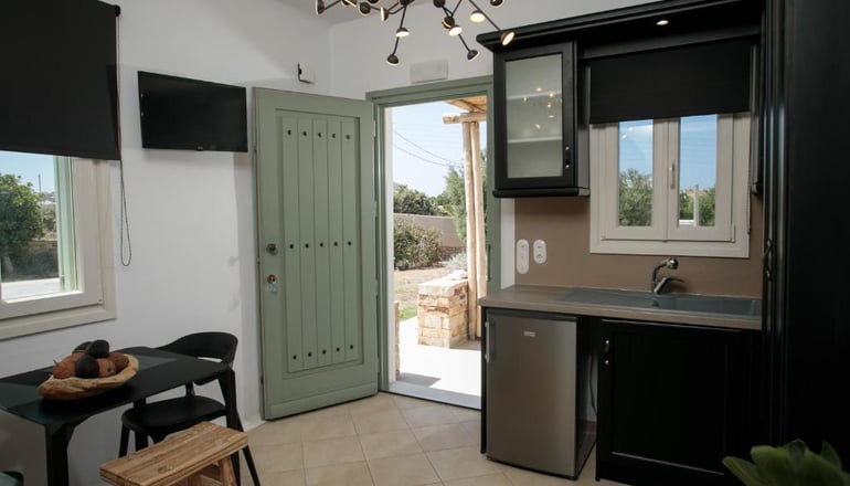 Naxos Euphoria Suites