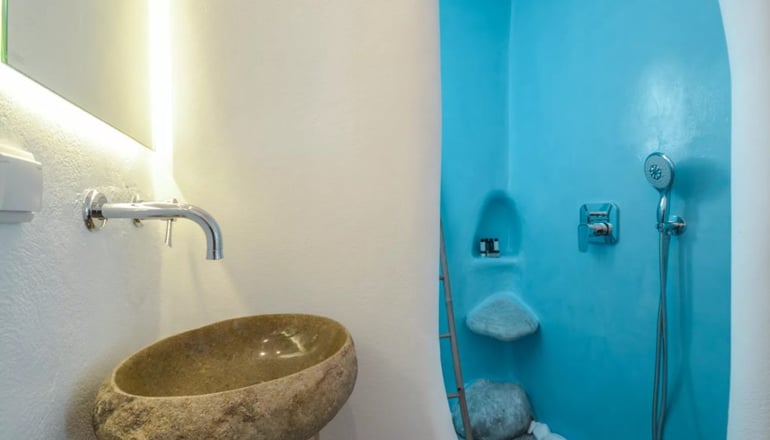 Naxos Euphoria Suites