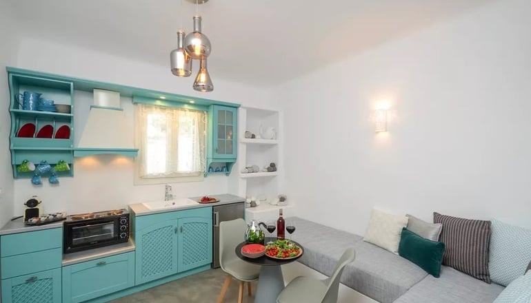 Naxos Euphoria Suites