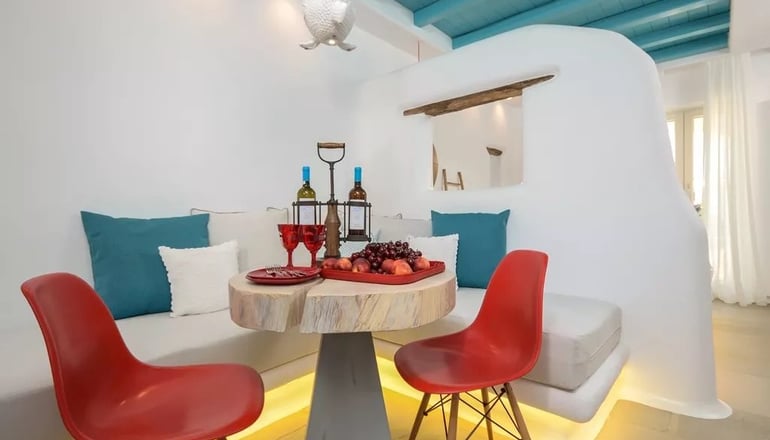 Naxos Euphoria Suites