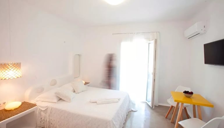 Naxos Euphoria Suites