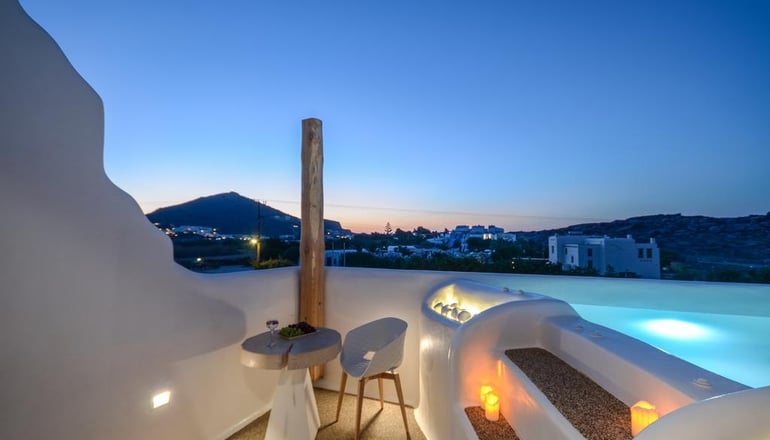 Naxos Euphoria Suites