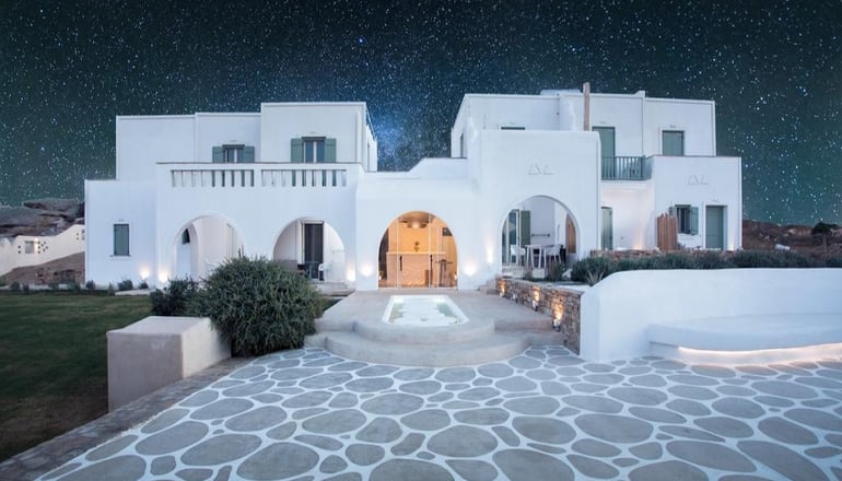 Naxos Euphoria Suites