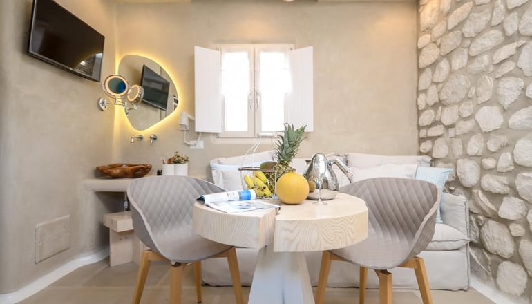 Naxos Euphoria Suites