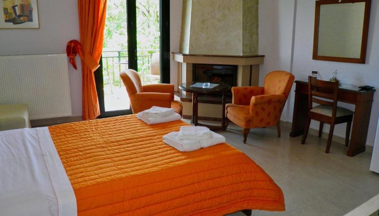 Nefeles Hotel
