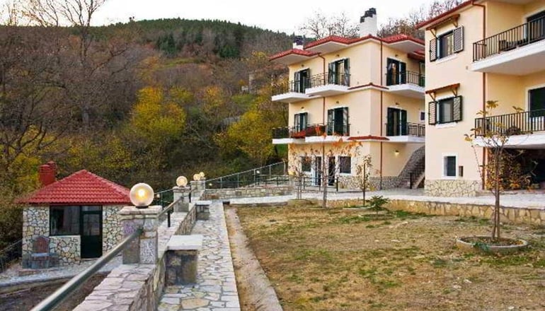 Nefeles Hotel