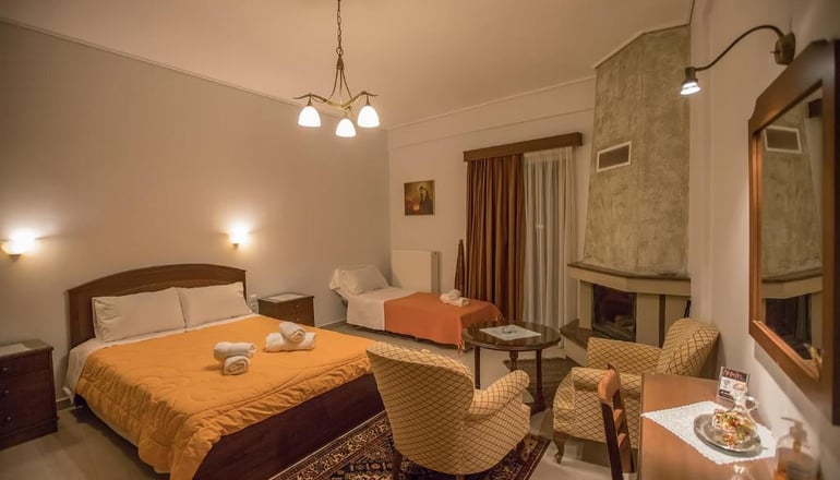 Nefeles Hotel