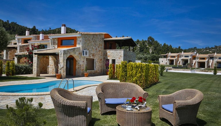 Nefeli Villas & Suites