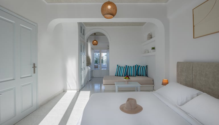Nevma Suites - Φηροστεφάνι, Σαντορίνη