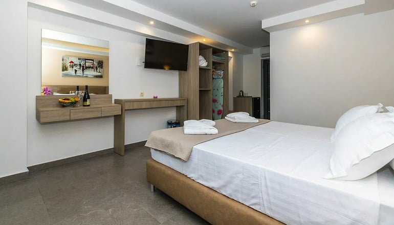 New Story Luxury Suites - Ποσείδι, Χαλκιδική
