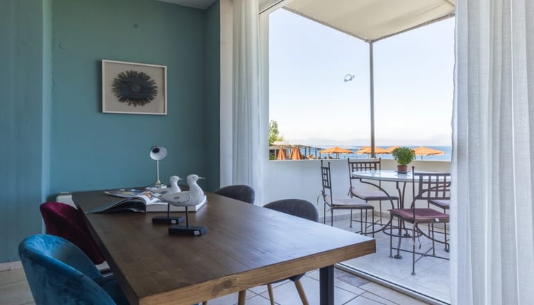 Niforeika Beach Hotel & Bungalows