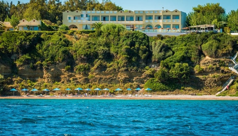 Niforeika Beach Hotel & Bungalows