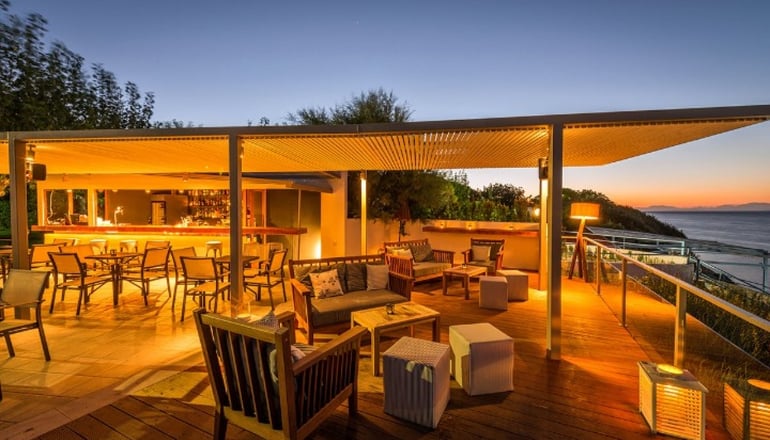 Niforeika Beach Hotel & Bungalows