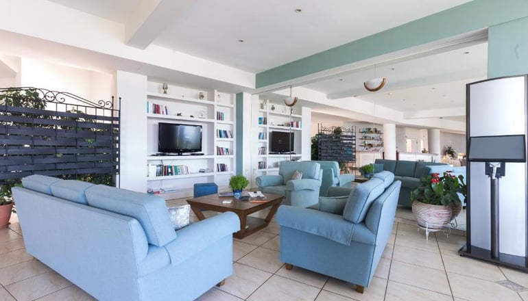 Niforeika Beach Hotel & Bungalows