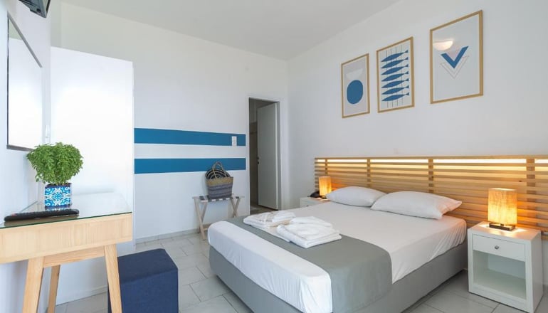 Niforeika Beach Hotel & Bungalows