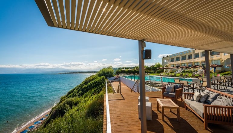 Niforeika Beach Hotel & Bungalows