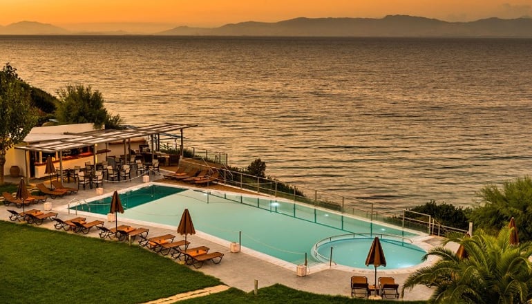 Niforeika Beach Hotel & Bungalows - Νιφορέικα Αχαΐας